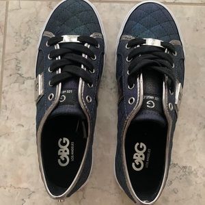 GBG Los Angeles Backer Lace Up Sneakers - size 7